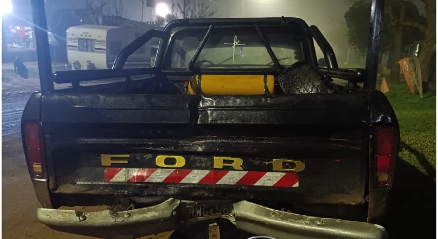 25 de Mayo y Pancho Ramírez: tres camionetas involucradas en un choque. Una se encontraba estacionada