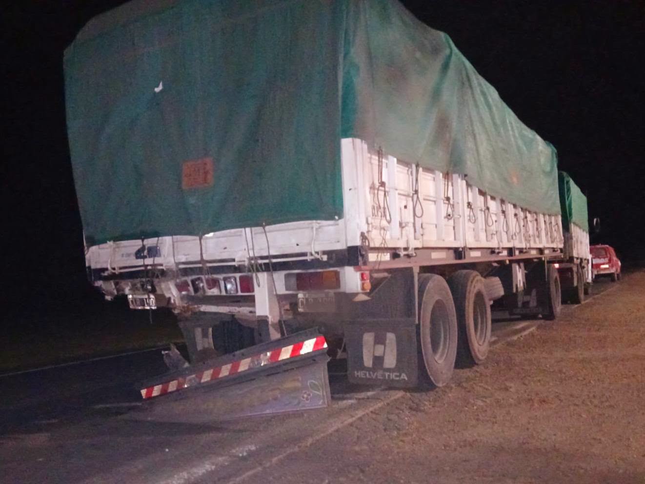 RUTA 127: dos camiones colisionaron en cercanías a Los Conquistadores