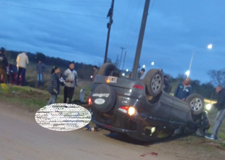 28 de Mayo y Belgrano: violenta colisión entre dos camionetas